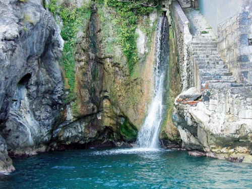 Amalfi-Coast, fresh spring waterfall