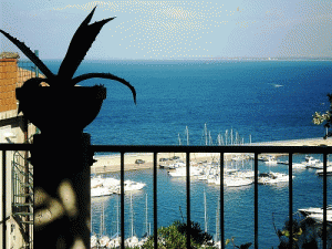 Grazioso Appartamento a 100 metri dal Mare con Giardino Privato Vista Mare CASA VACANZE ANNINA